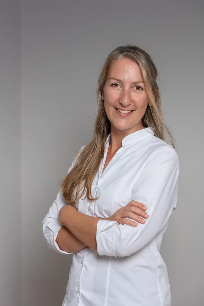 Miriam Montornès, administrativa