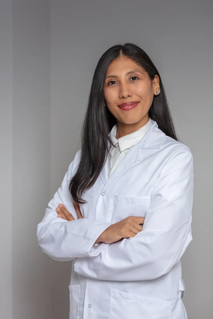 Dra Carla Guantay, oftalmóloga (equipo pediatría)