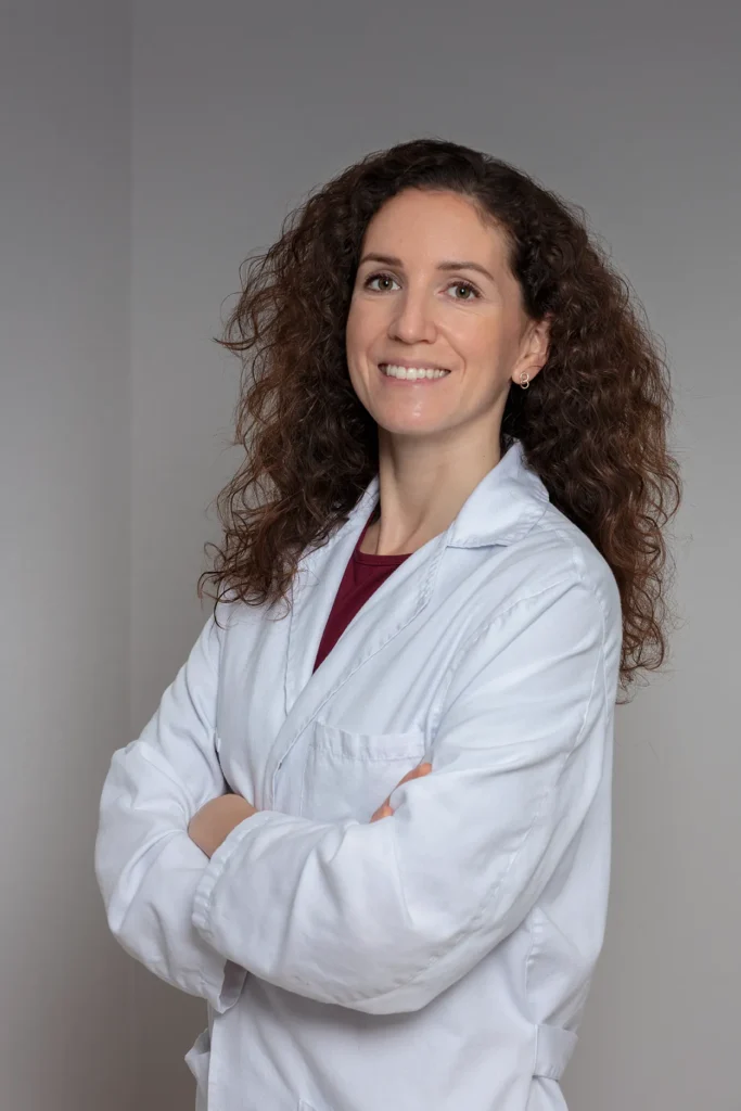 Dra Amelia Carvalho, oftalmóloga (equipo oculoplastia)